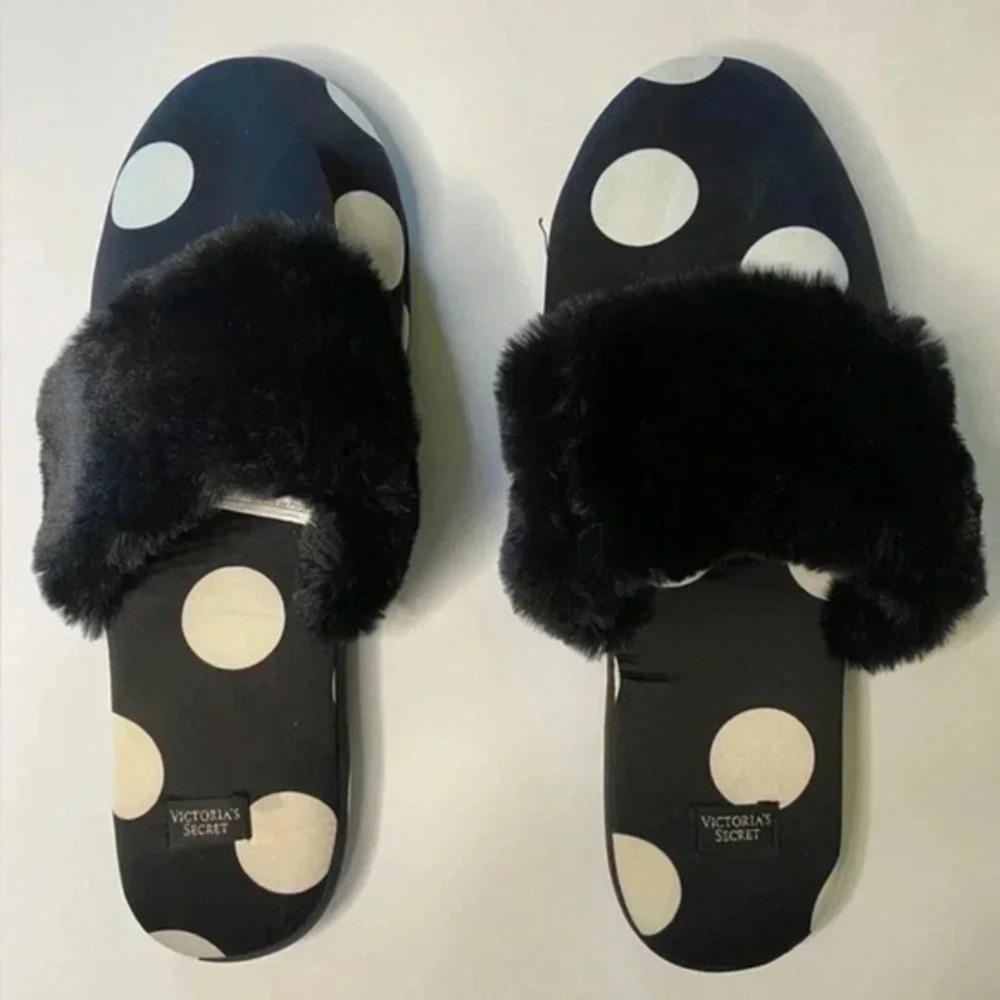 Victoria Secret Polka Dot Slippers Size Medium